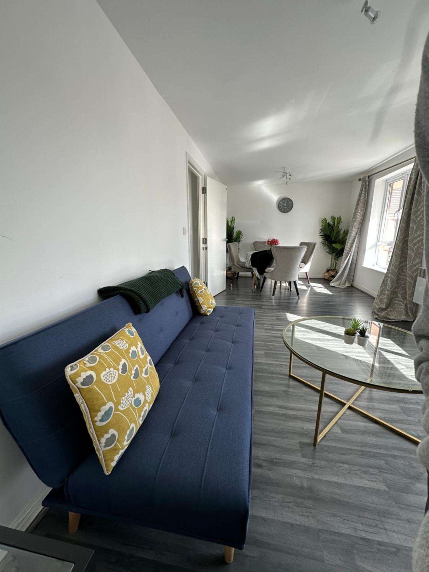 Suites By Rehoboth - Abbey Wood Station - London Zone 4 Exterior foto